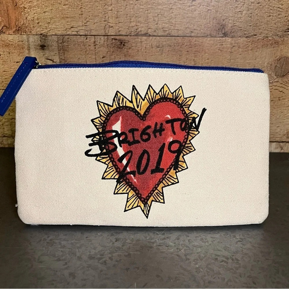 🌻Brighton Tom Clancy 2019 LOVE of ART Zip Clutch Pouch Cosmetic Bag - Picture 2 of 5